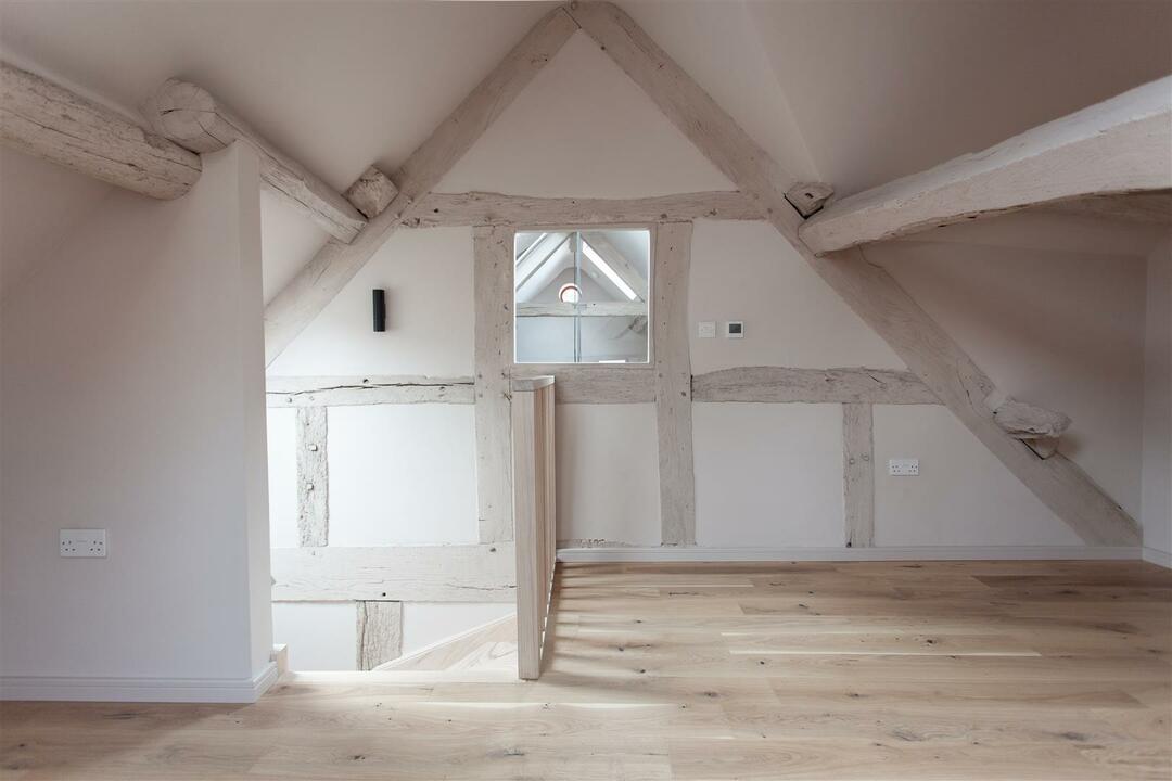 3 bed barn conversion for sale in The Wainhouse The Parks, Hereford  - Property Image 8
