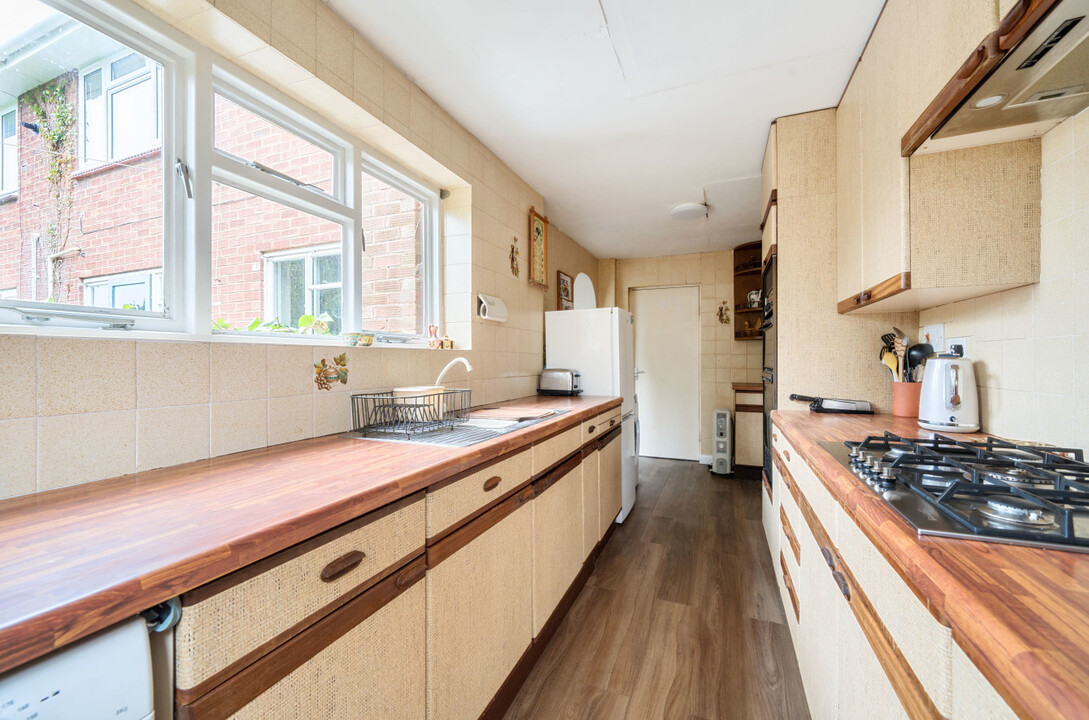 3 bed semi-detached house for sale in Seaton Avenue, Hereford  - Property Image 3