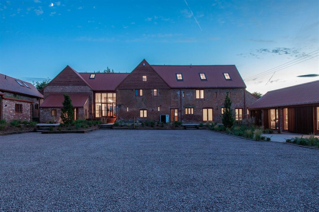 4 bed barn conversion for sale in The Hemmel The Parks, Hereford  - Property Image 20