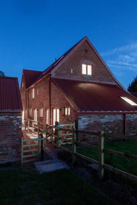 4 bed barn conversion for sale in The Hemmel The Parks, Hereford  - Property Image 22