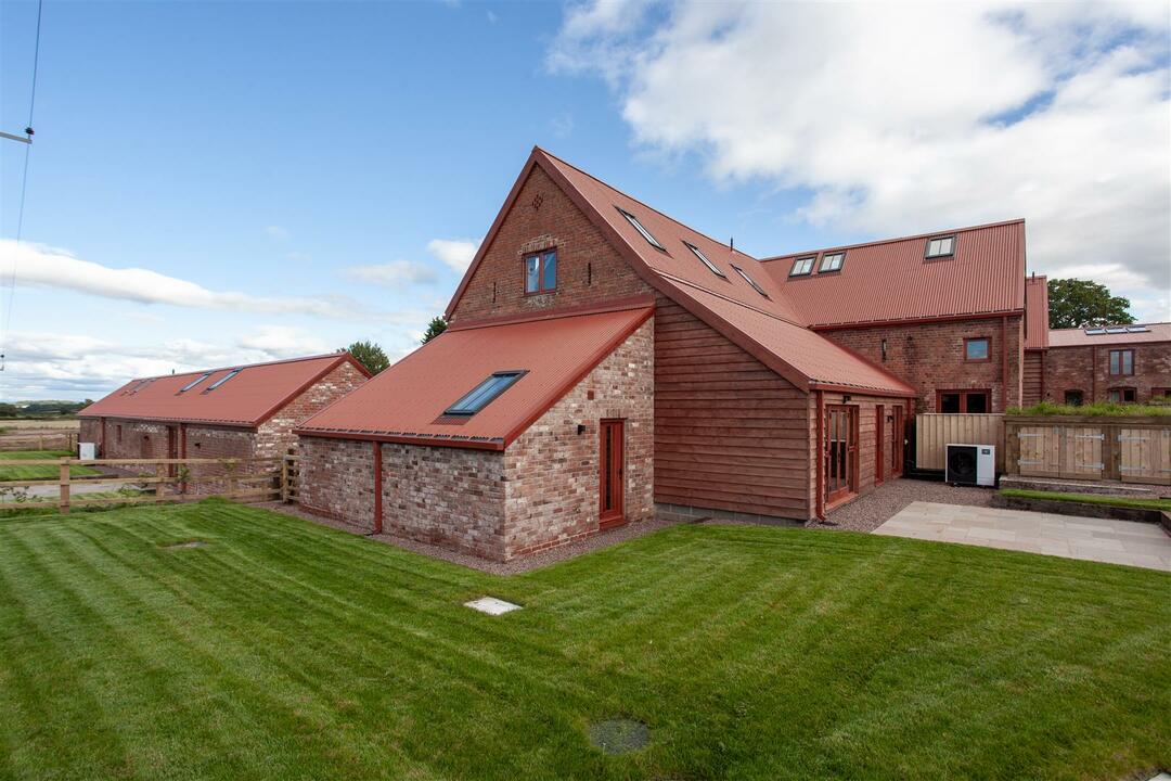 4 bed barn conversion for sale in The Hemmel The Parks, Hereford  - Property Image 23