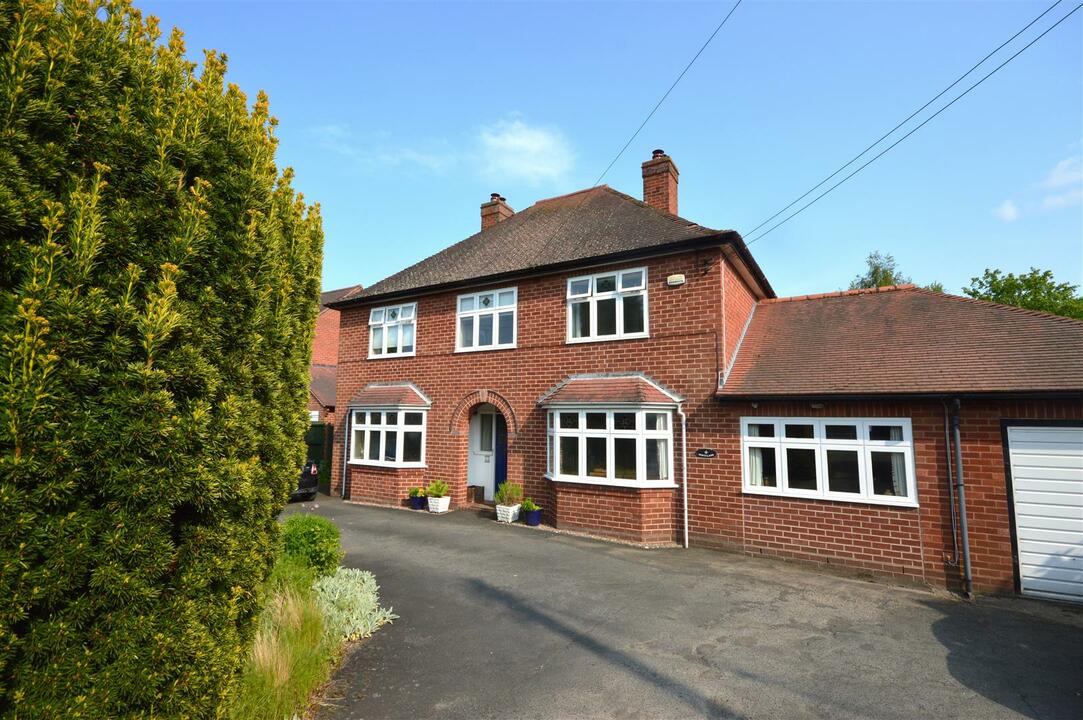 4 bed detached house for sale in Barons Cross Road, Leominster  - Property Image 1