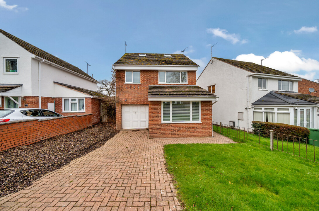 4 bed detached house for sale in St. Peters Close, Hereford  - Property Image 1