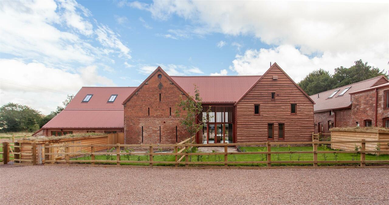 3 bed barn conversion for sale in The Winnows The Parks, Hereford  - Property Image 15