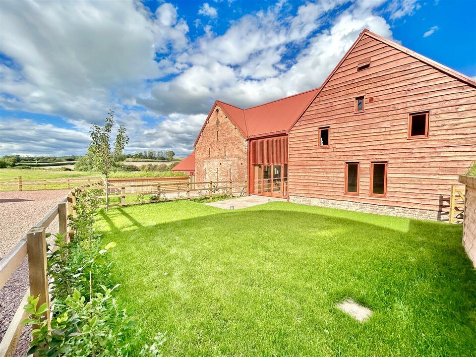3 bed barn conversion for sale in The Winnows The Parks, Hereford  - Property Image 6