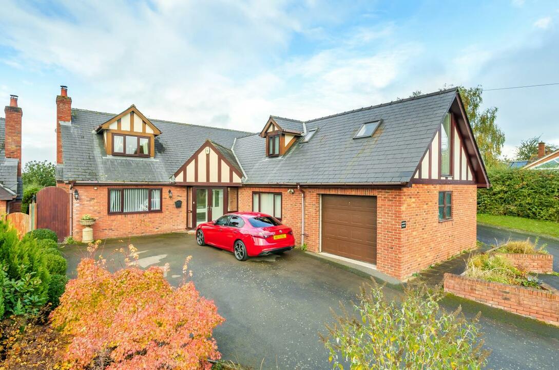 4 bed detached house for sale in Bentley Drive, Hereford - Property Image 1