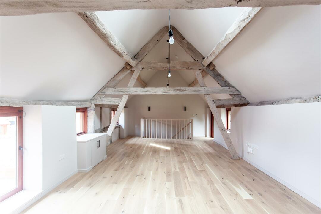 3 bed barn conversion for sale in The Grain Mill The Parks, Hereford  - Property Image 7