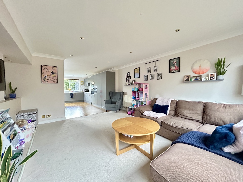 3 bed semi-detached house for sale in Harvey Road, Hereford  - Property Image 2