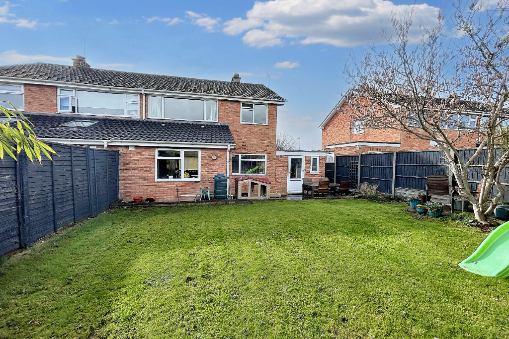 3 bed semi-detached house for sale in Harvey Road, Hereford  - Property Image 16