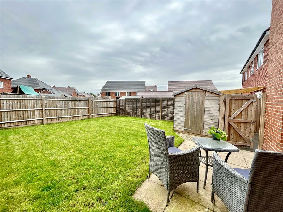 3 bed semi-detached house for sale in Grayling Drive, Hereford  - Property Image 15