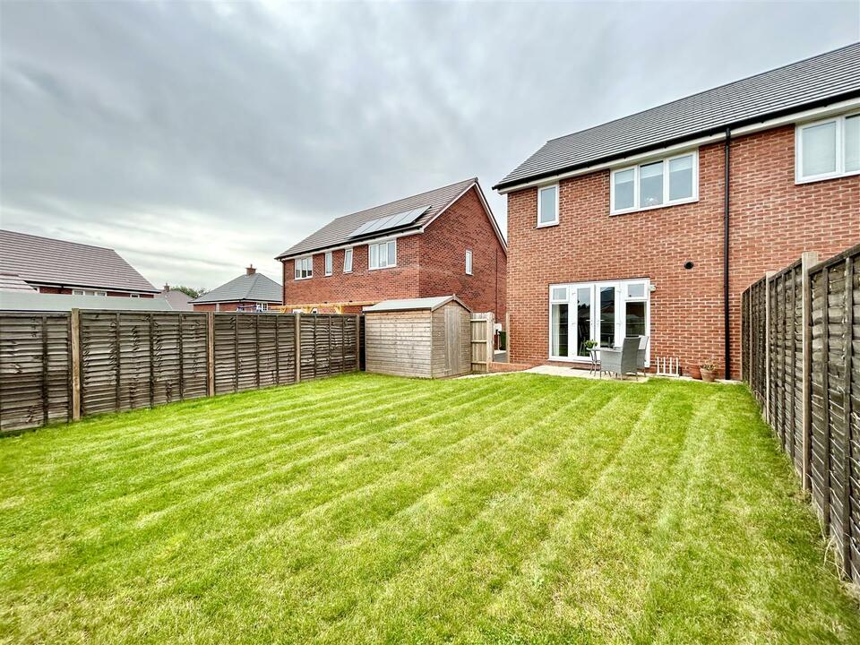 3 bed semi-detached house for sale in Grayling Drive, Hereford  - Property Image 6