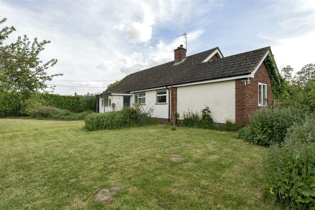 3 bed bungalow for sale in Ael-Y-Bryn, Leominster  - Property Image 13