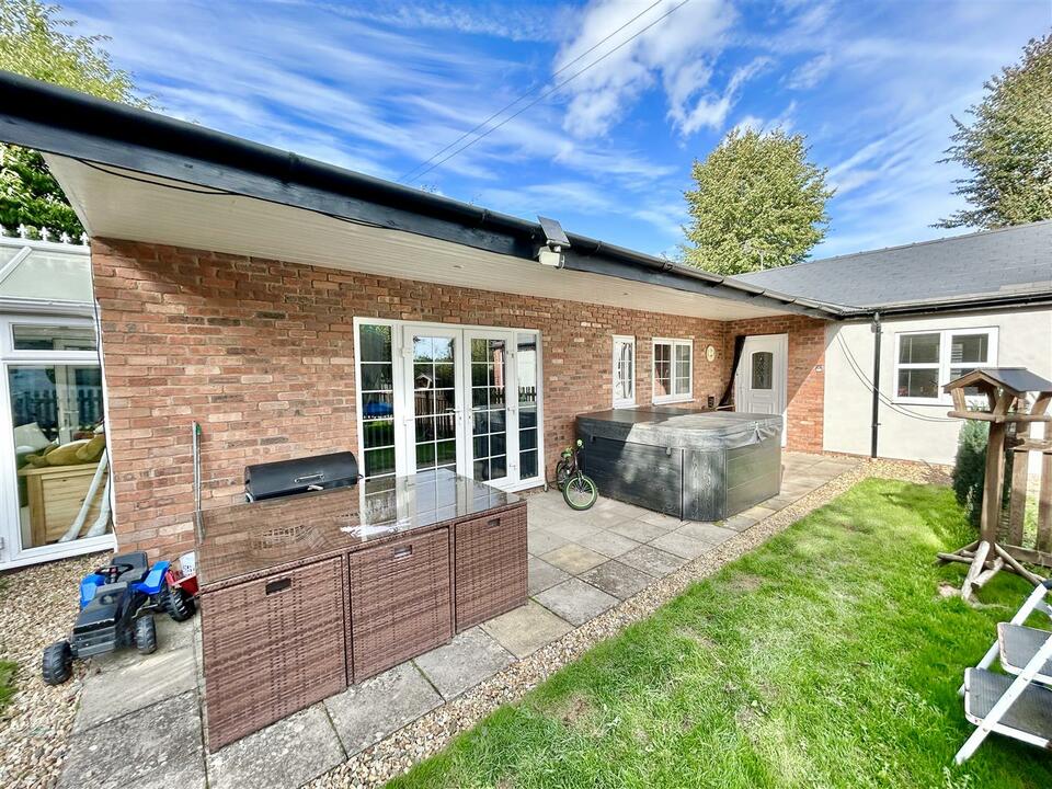 4 bed detached bungalow for sale in School Cottage, Hereford  - Property Image 19