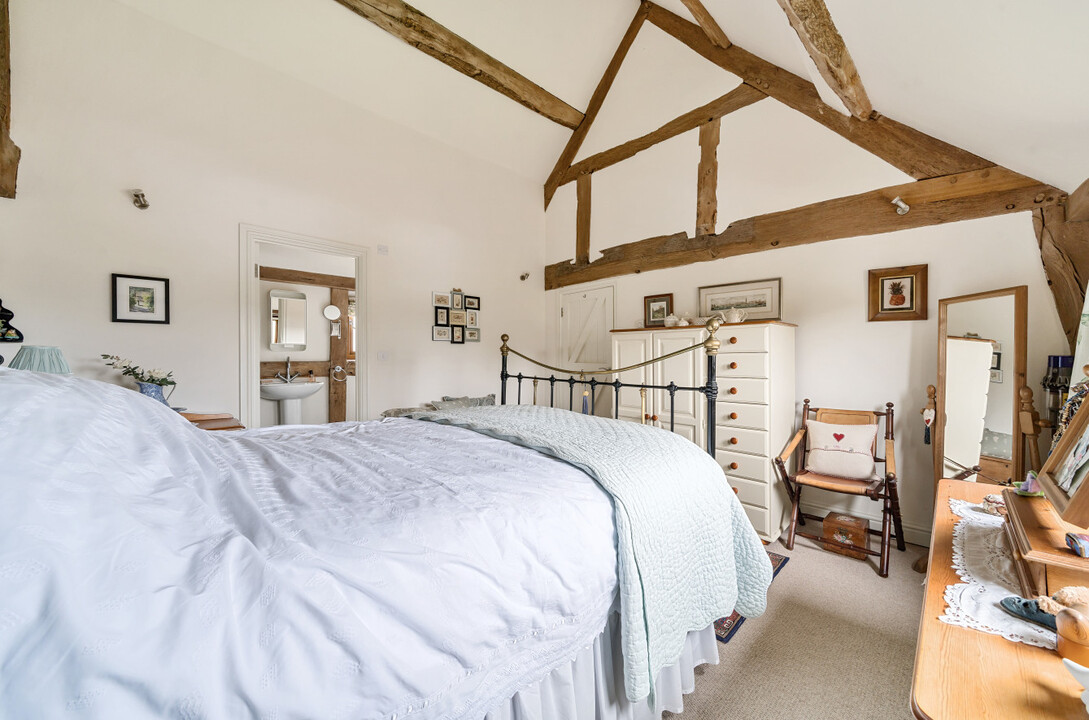 3 bed barn conversion for sale, Kington  - Property Image 10