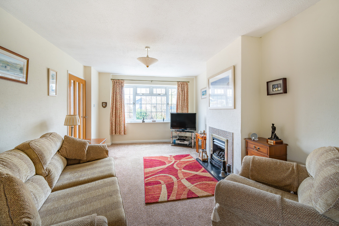 3 bed semi-detached house for sale in Newlands Drive, Leominster  - Property Image 2
