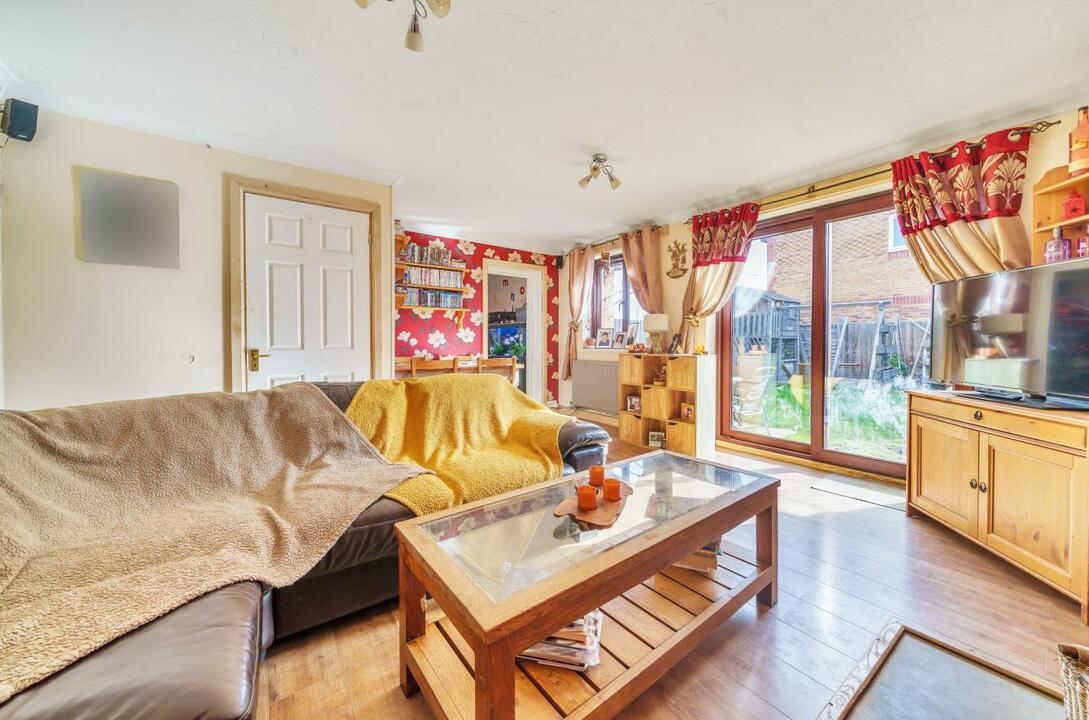 3 bed semi-detached house for sale in Middlemarsh, Leominster  - Property Image 4
