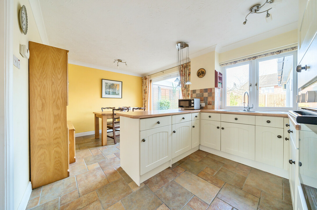 4 bed semi-detached house for sale in Old Eign Hill, Hereford  - Property Image 2