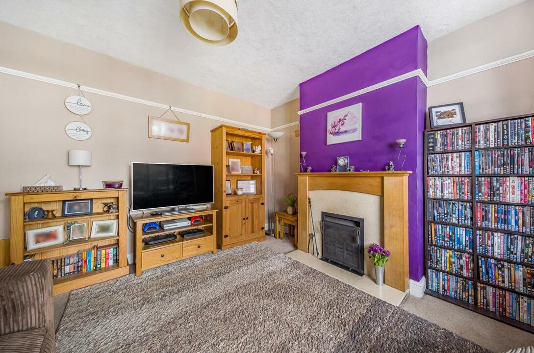 3 bed semi-detached house for sale in Edgar Street, Hereford  - Property Image 3