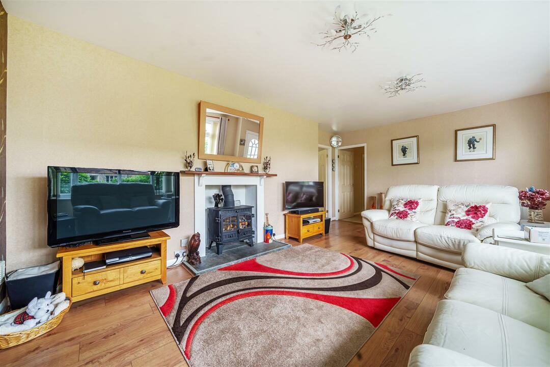 3 bed bungalow for sale in Norton Mill, Leominster  - Property Image 2