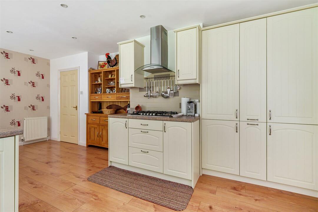 3 bed bungalow for sale in Norton Mill, Leominster  - Property Image 6