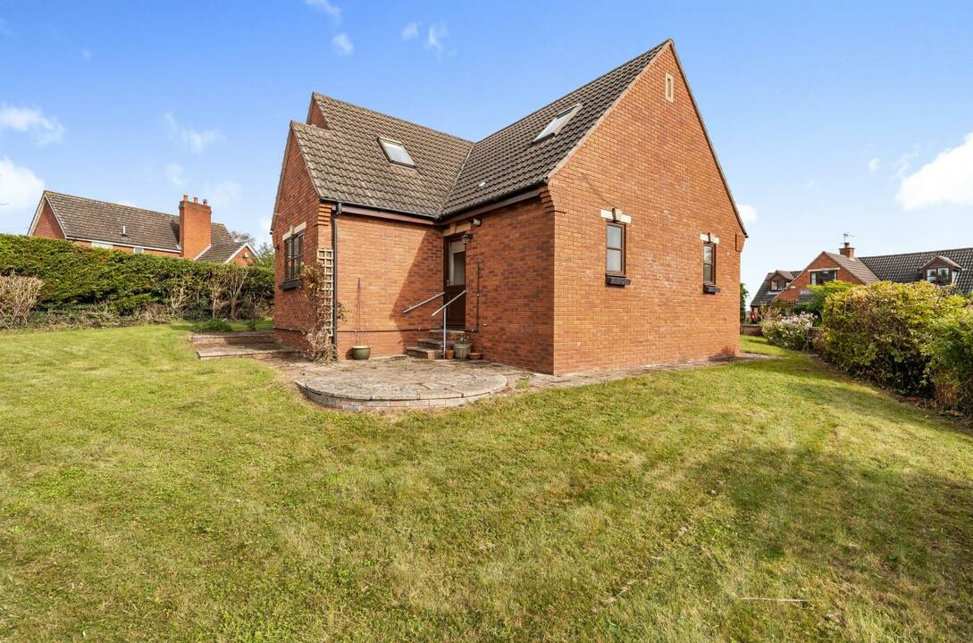 4 bed detached house for sale in Kingfisher Rise, Hereford  - Property Image 10