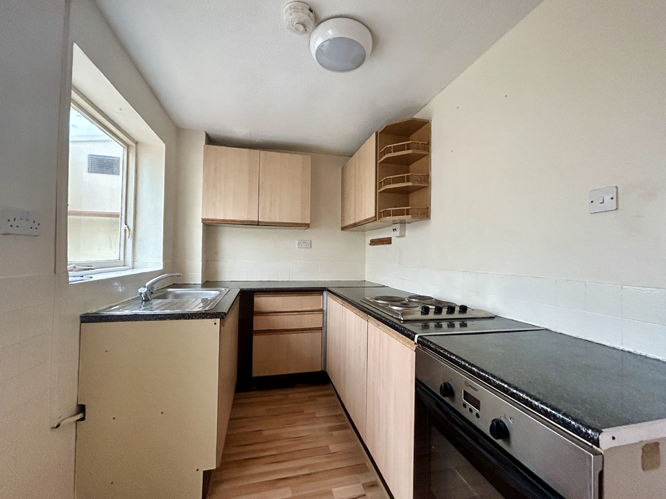 2 bed terraced house for sale in Millers Close, Leominster  - Property Image 3