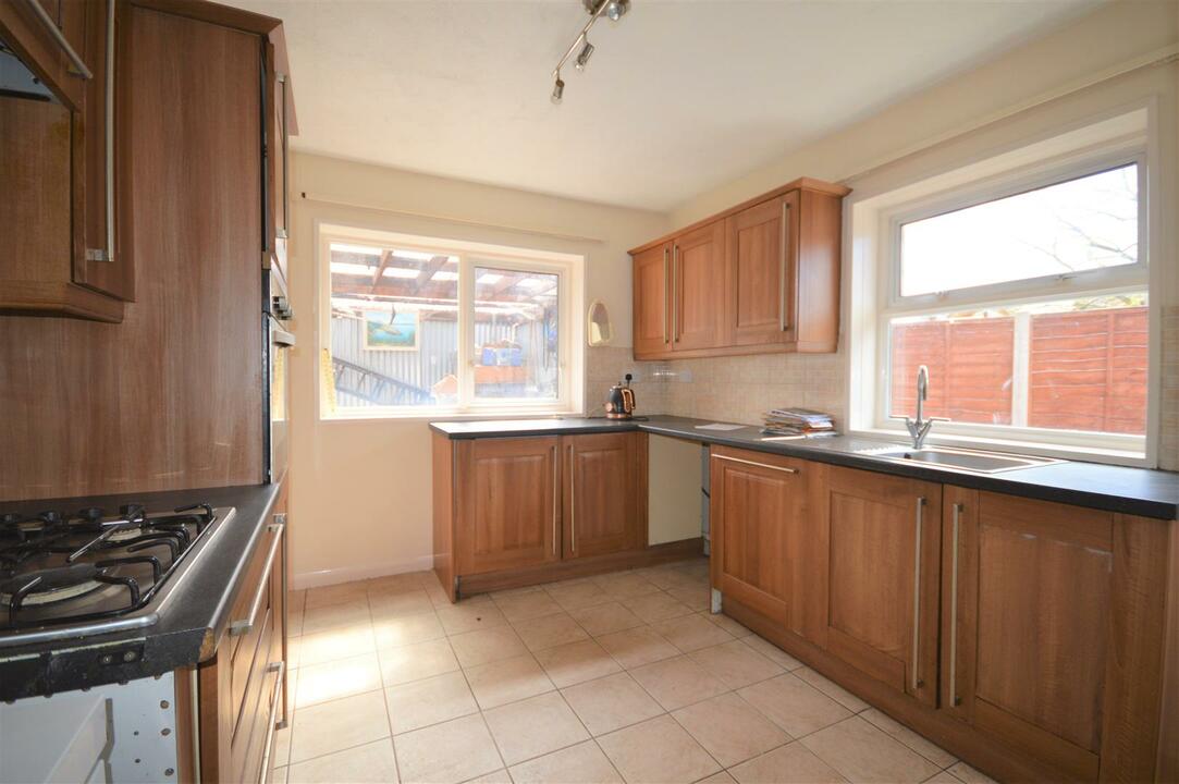 2 bed bungalow for sale in Three Elms Road, Hereford  - Property Image 2