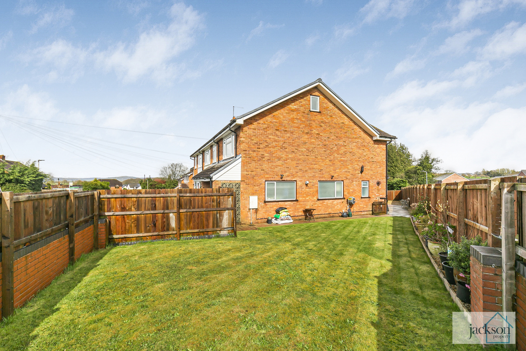 4 bed semi-detached house for sale in Birch Hill Road, Hereford  - Property Image 2