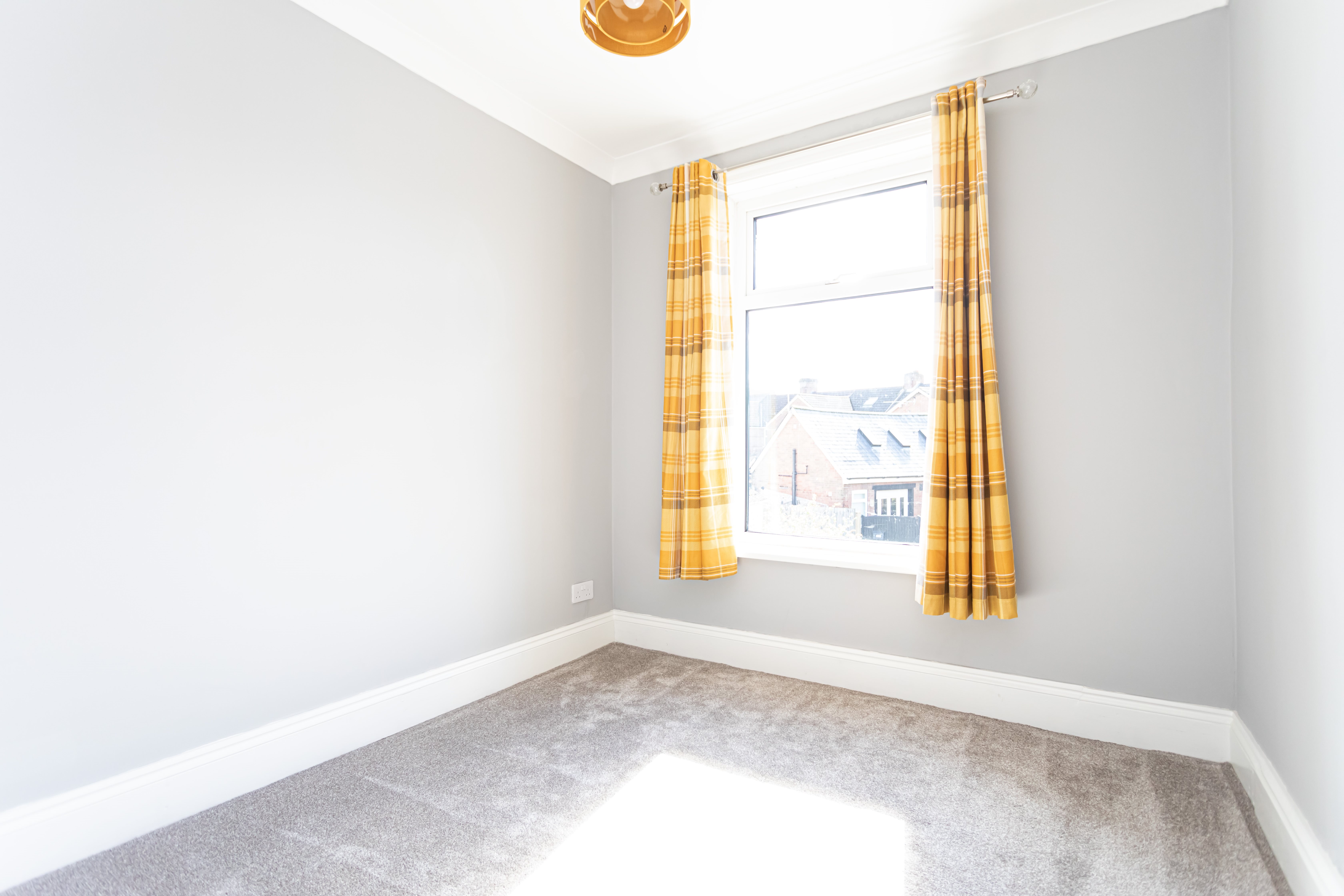 3 bed terraced house to rent in Garland Road, Poole  - Property Image 4