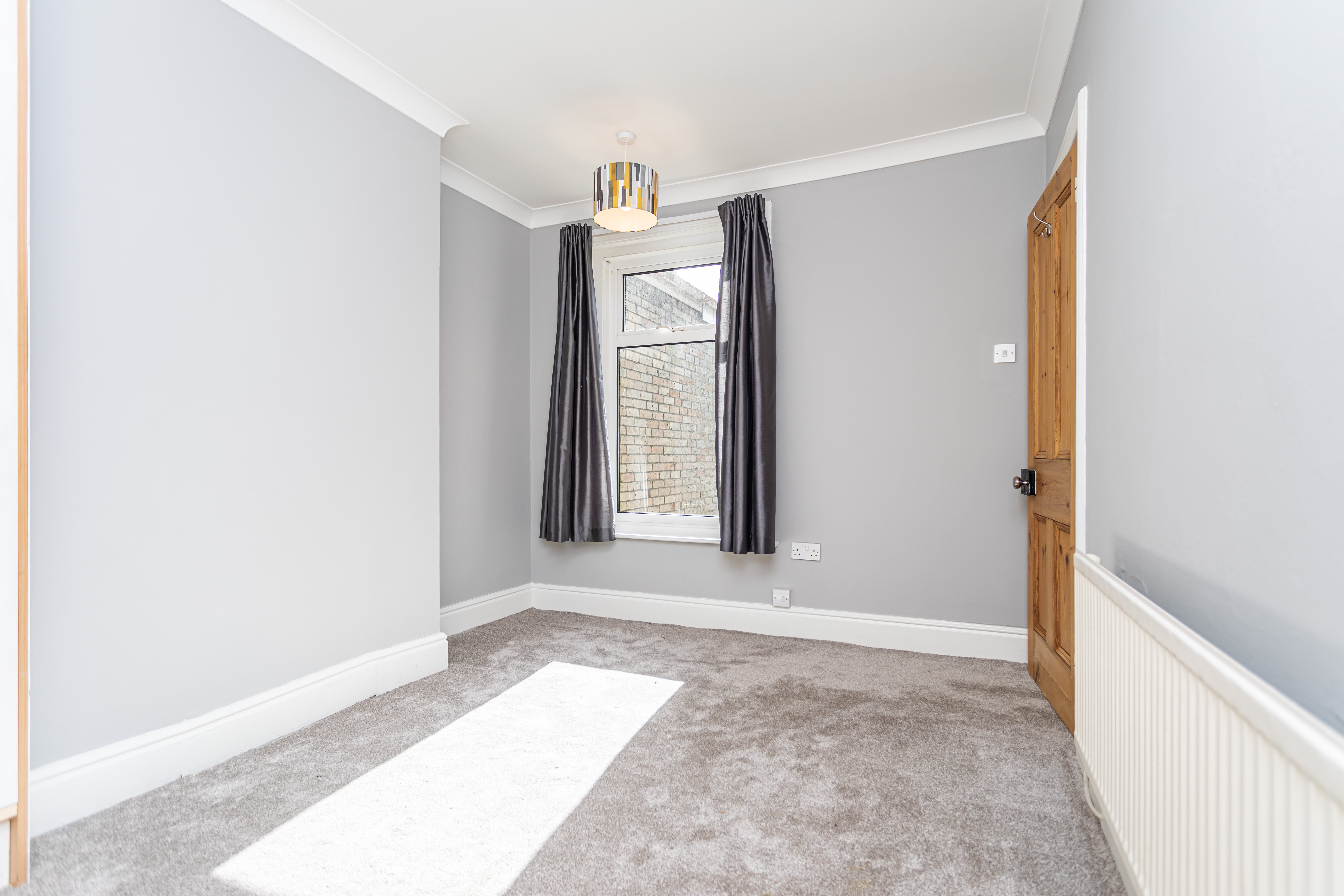3 bed terraced house to rent in Garland Road, Poole  - Property Image 6