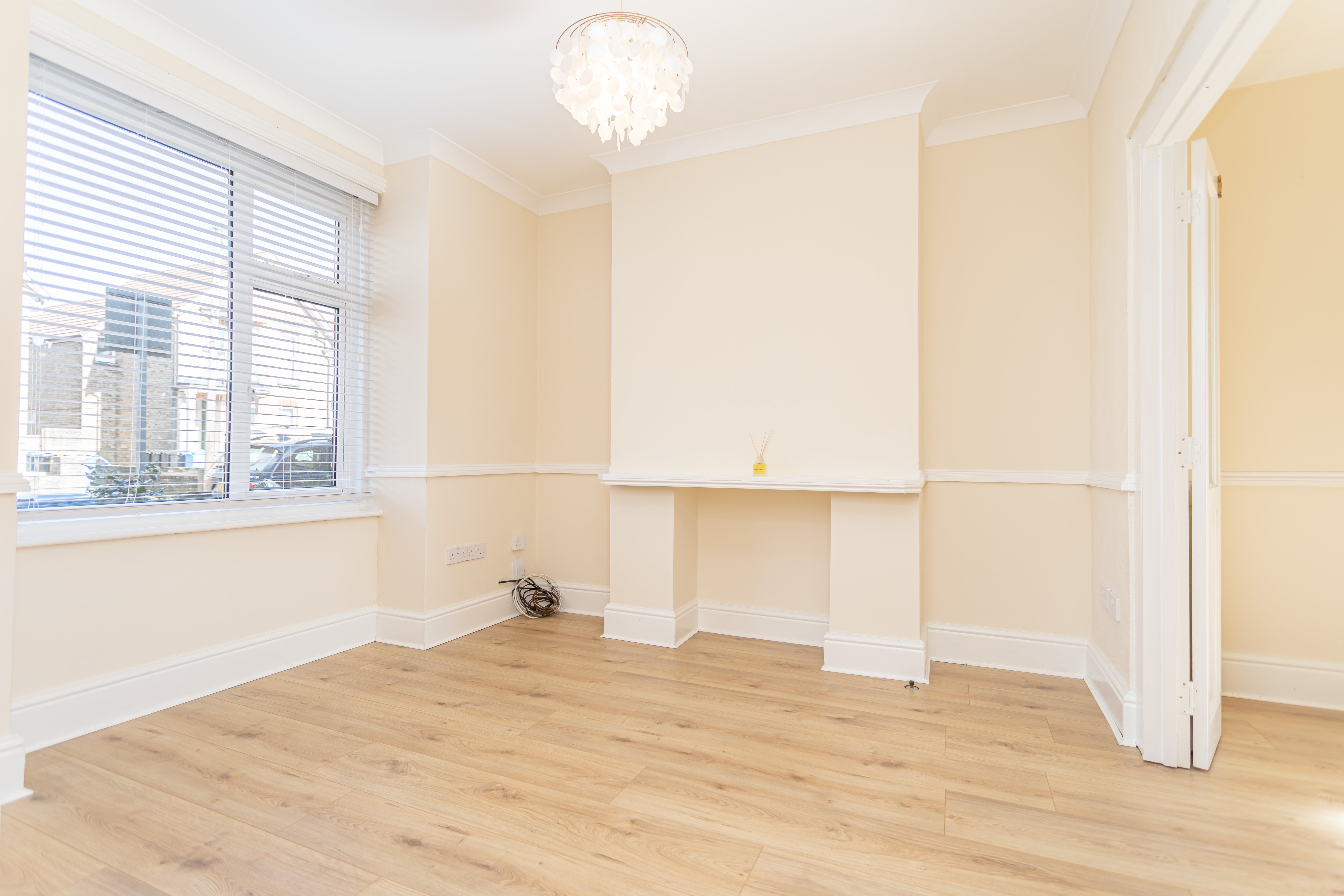 3 bed terraced house to rent in Garland Road, Poole  - Property Image 9