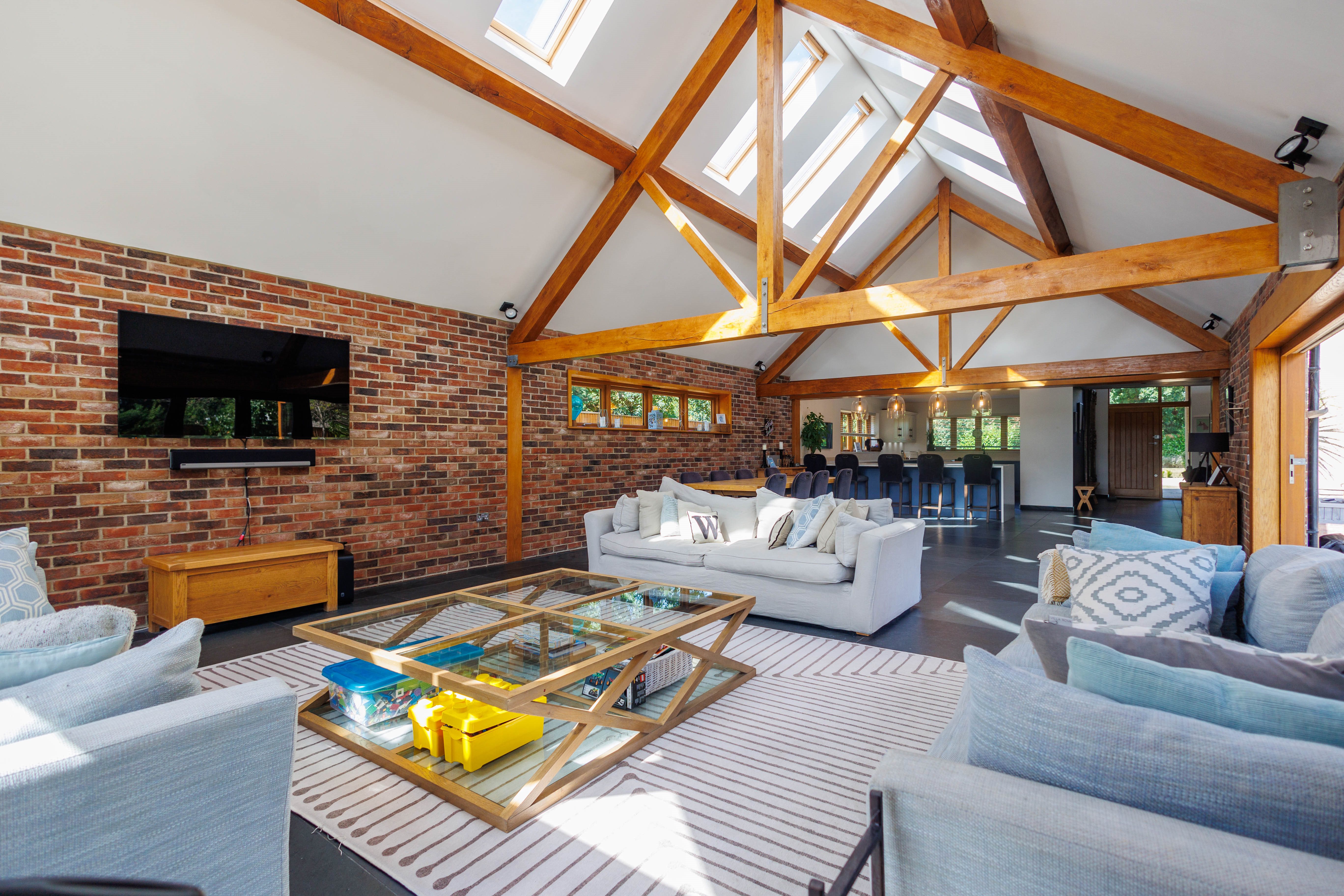 5 bed detached house to rent in Muscliffe Lane, Bournemouth 3