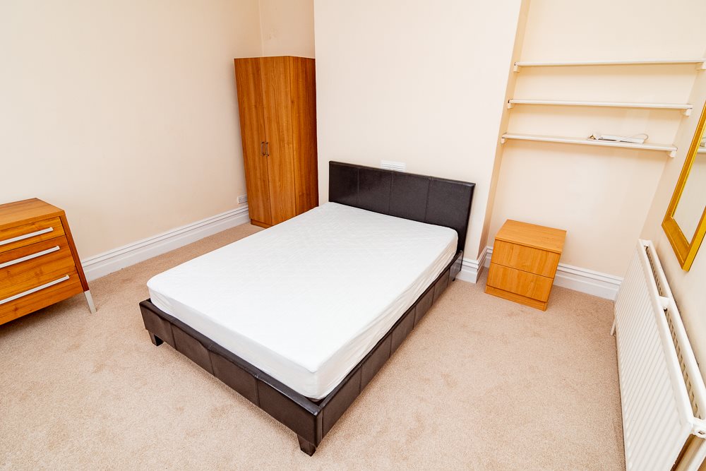 5 bed house to rent in Sedgley Road 14