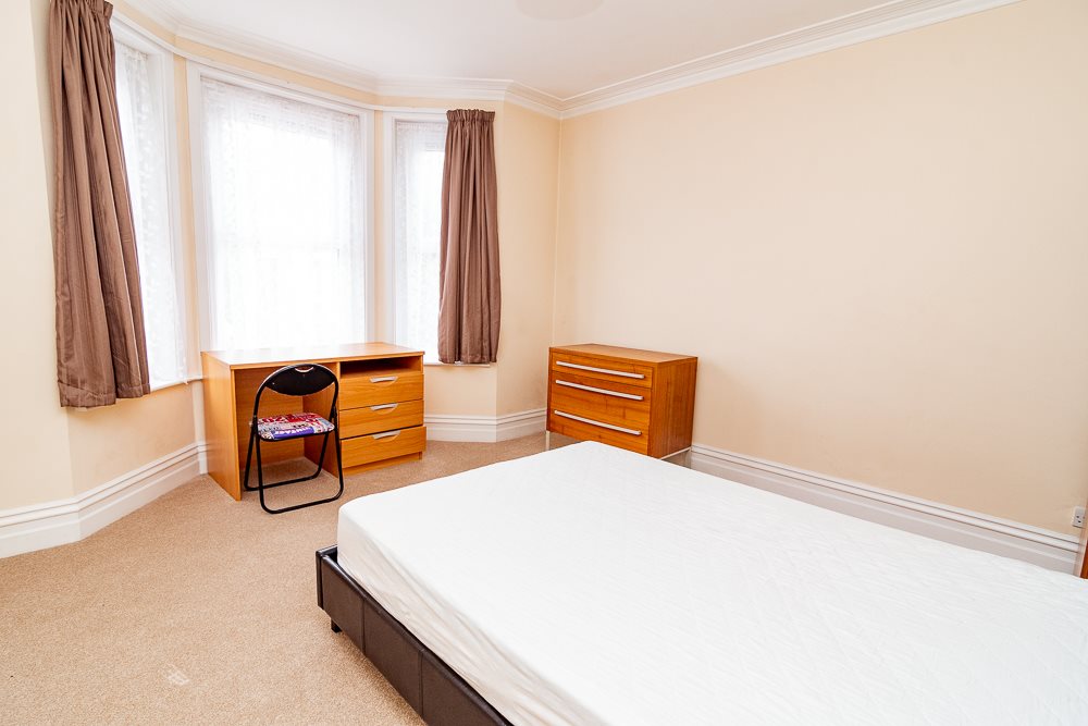 5 bed house to rent in Sedgley Road 15