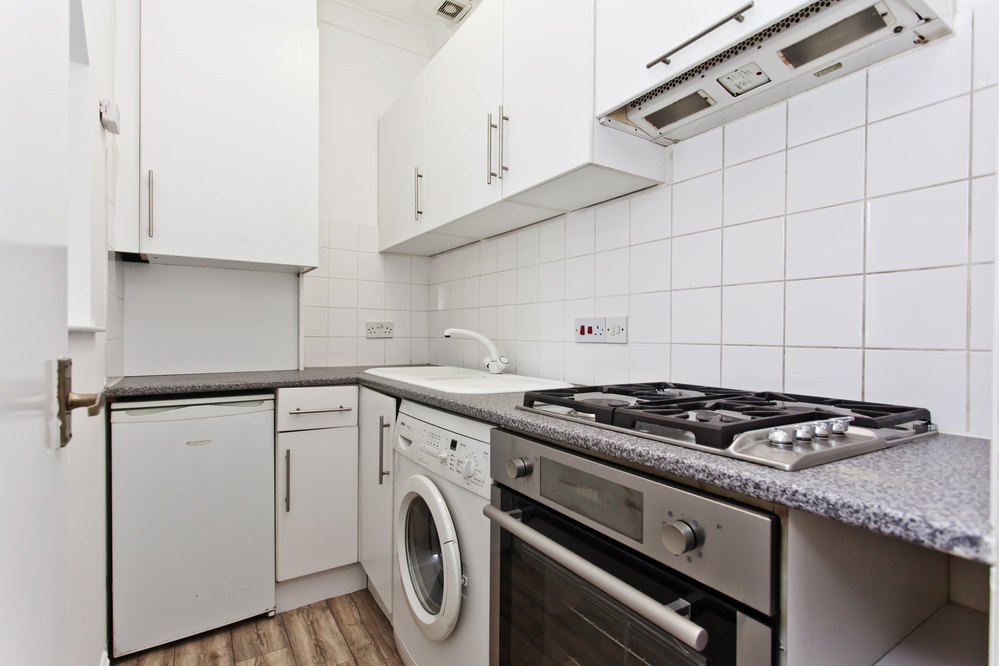 1 bed flat to rent in R L Stevenson Avenue, Bournemouth  - Property Image 5