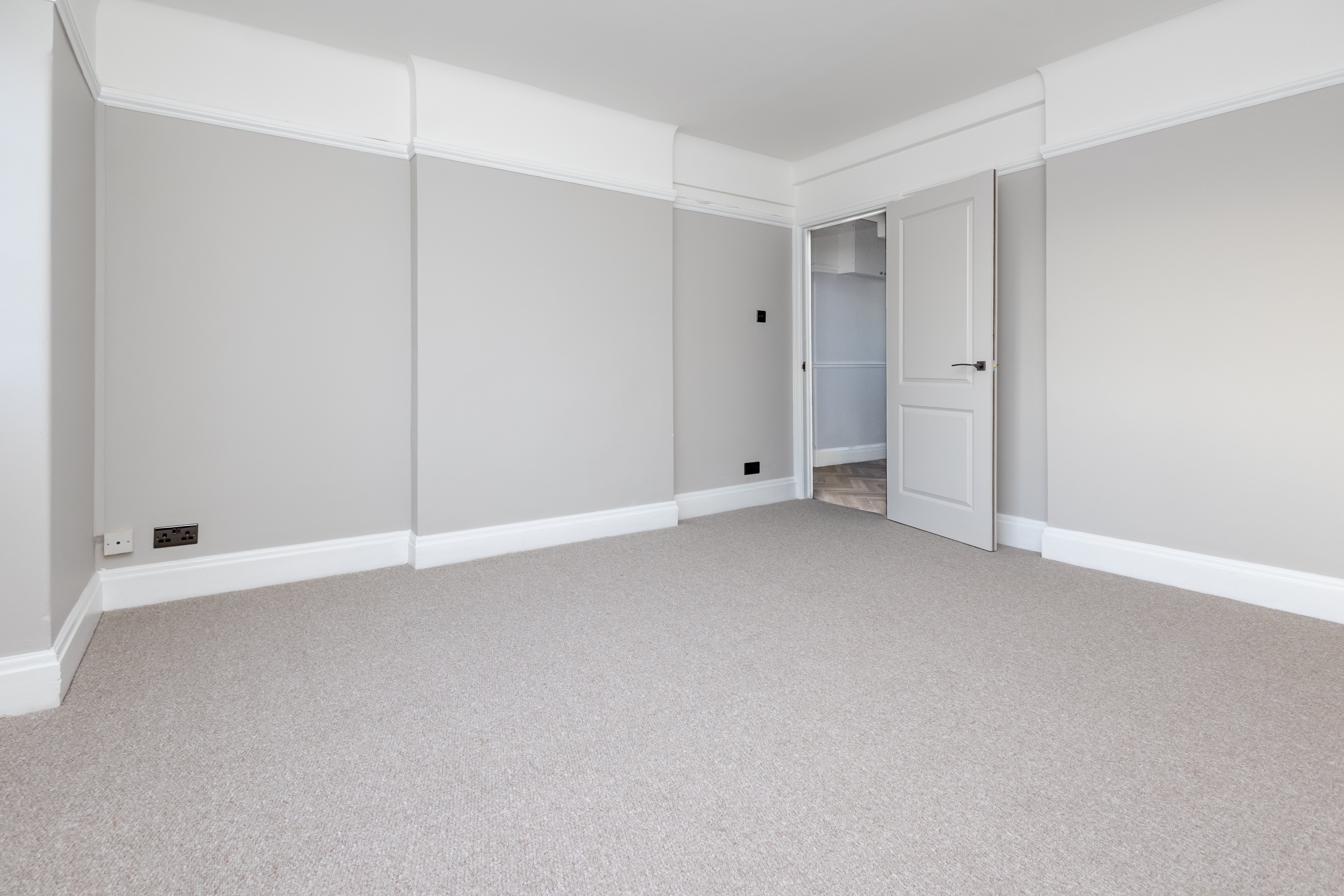 3 bed flat to rent in Richmond Hill, Bournemouth  - Property Image 9