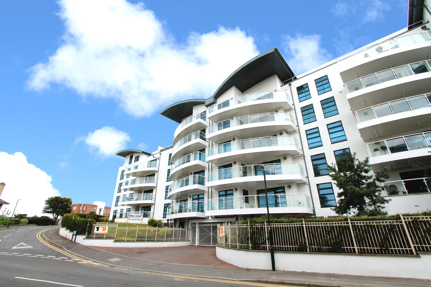 2 bed flat to rent in Boscombe Spa Road, Bournemouth  - Property Image 1