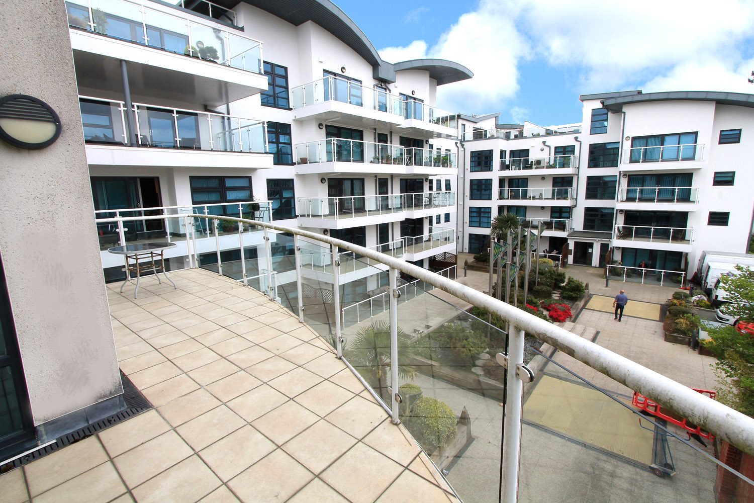 2 bed flat to rent in Boscombe Spa Road, Bournemouth  - Property Image 2