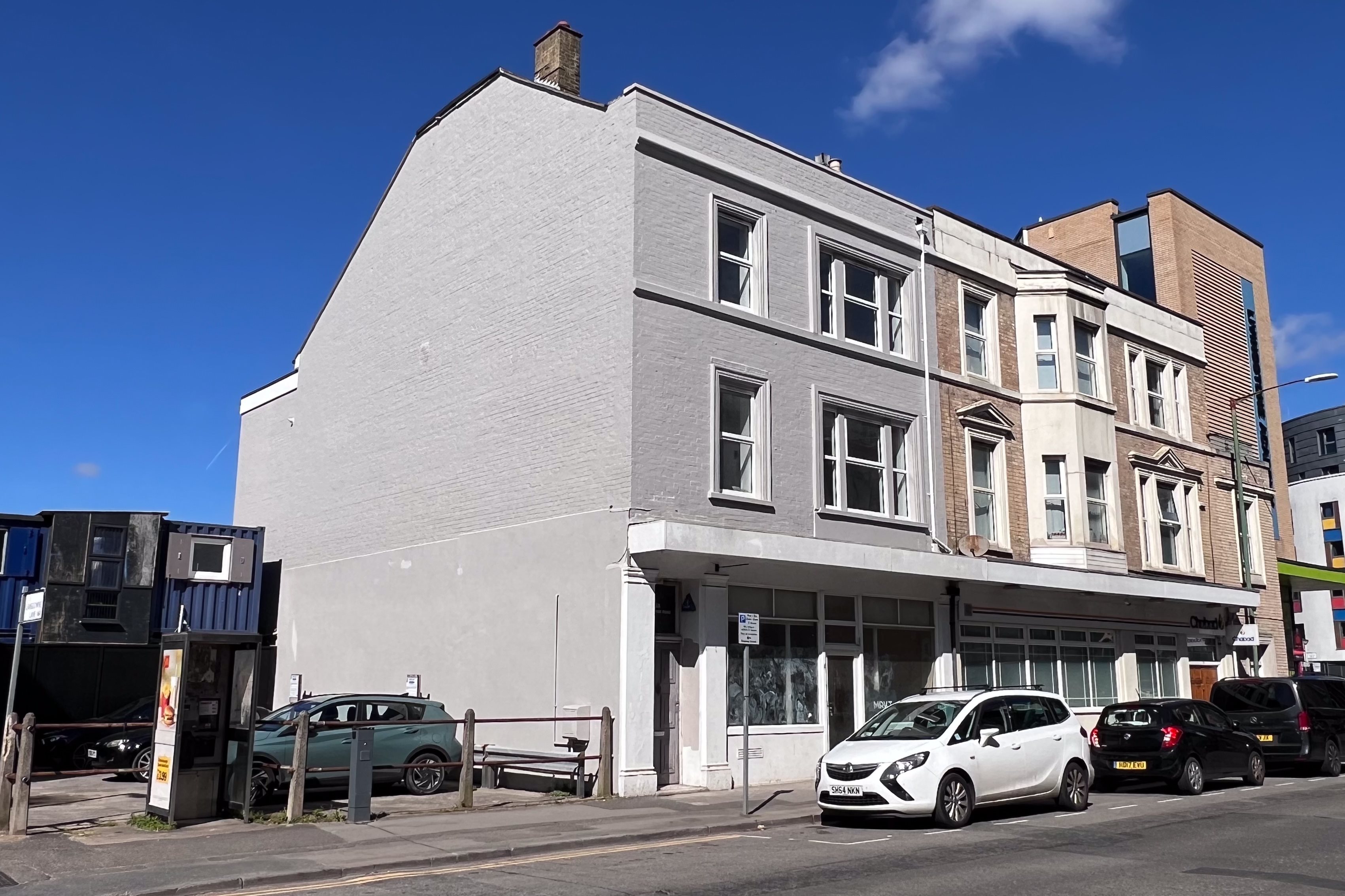 Commercial property to rent in Lansdowne Road  - Property Image 1