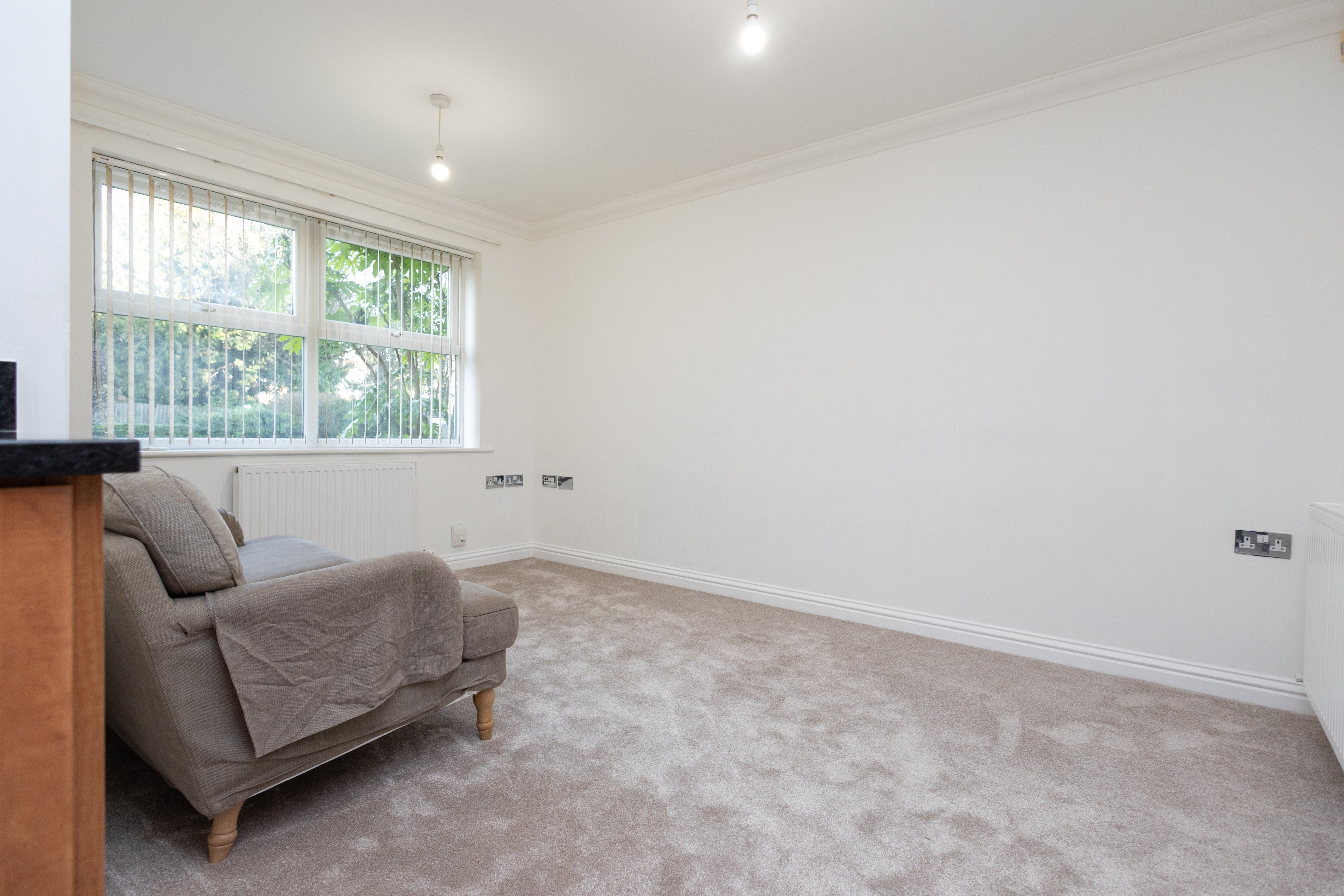 2 bed flat to rent in Richmond Park Road, Bournemouth  - Property Image 3