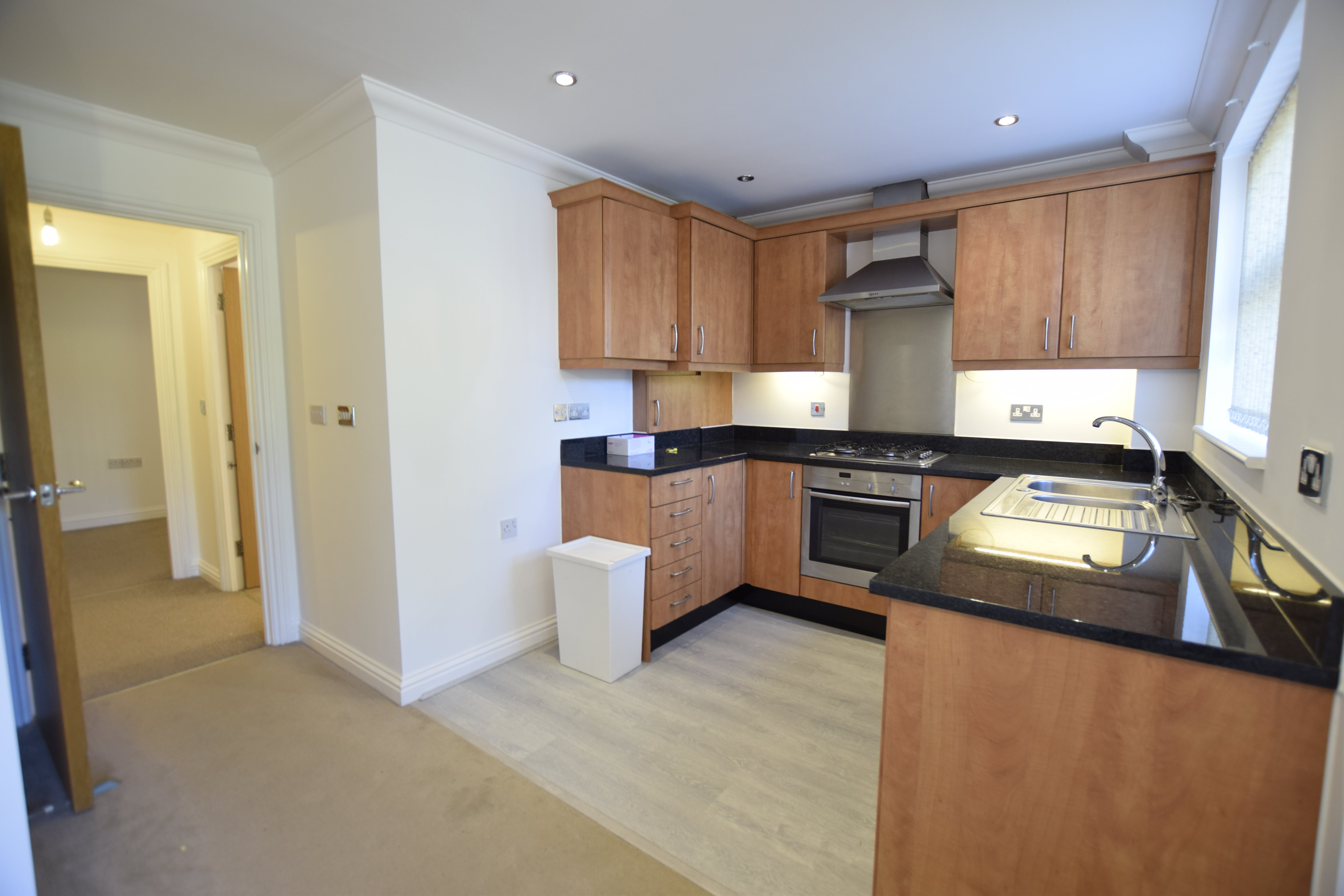 2 bed flat to rent in Richmond Park Road, Bournemouth  - Property Image 9