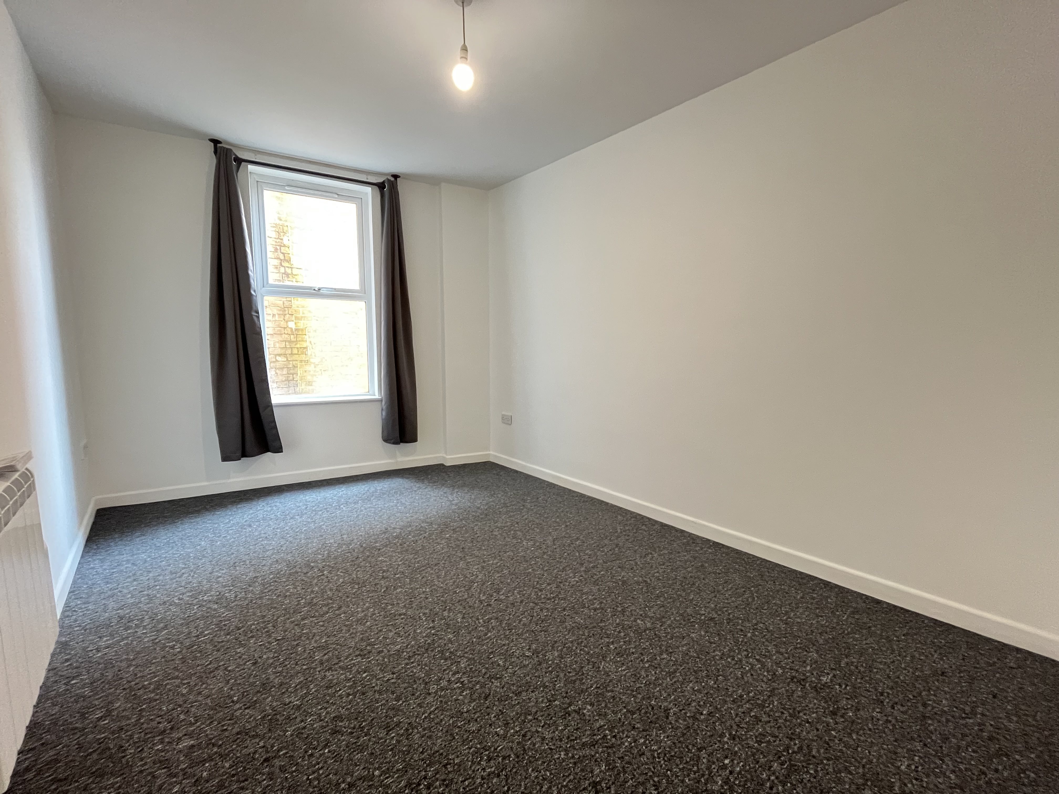 3 bed flat to rent in Old Christchurch Road, Bournemouth  - Property Image 4