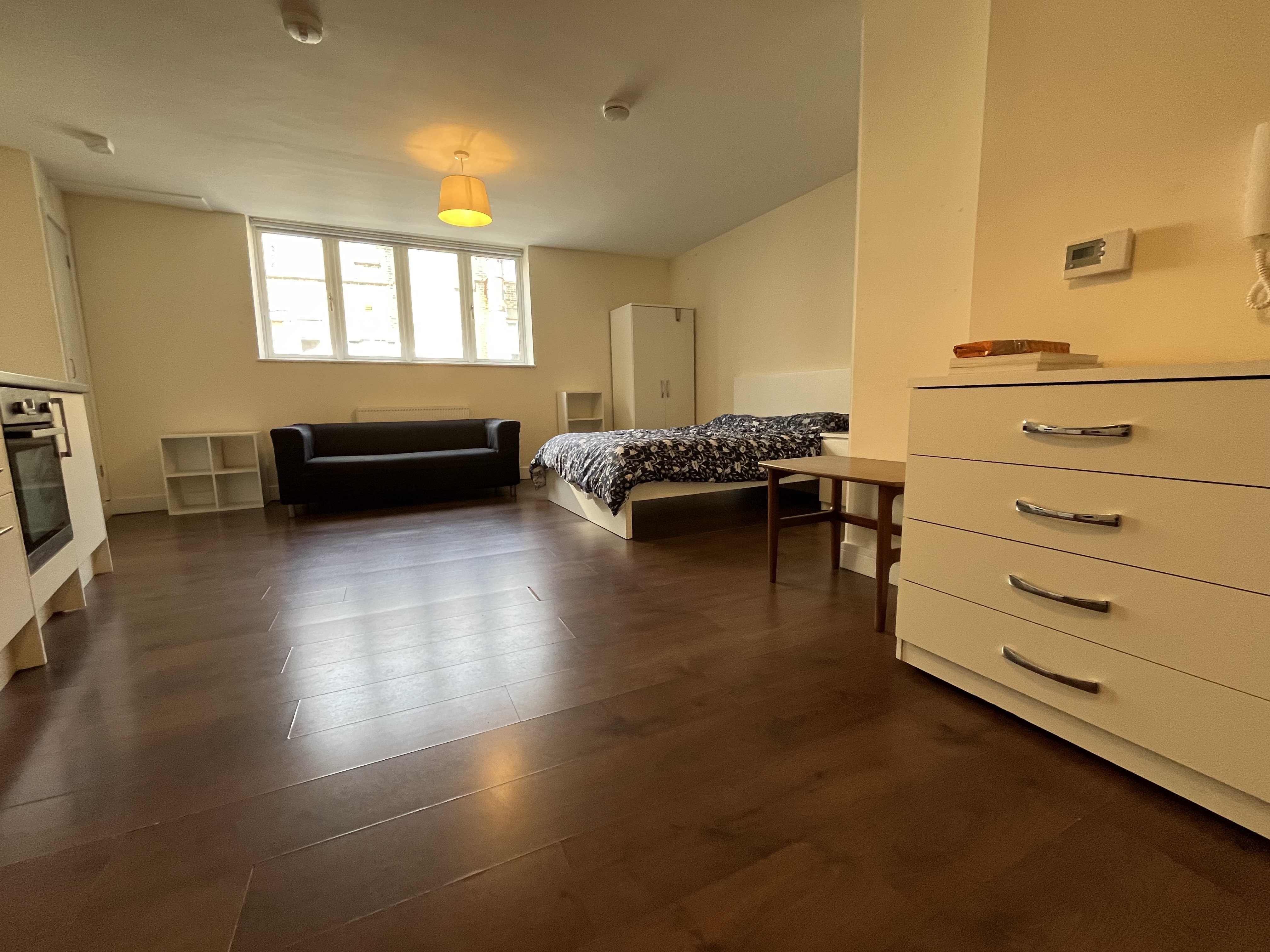 Studio flat to rent in St Peters Road, Bournemouth 1