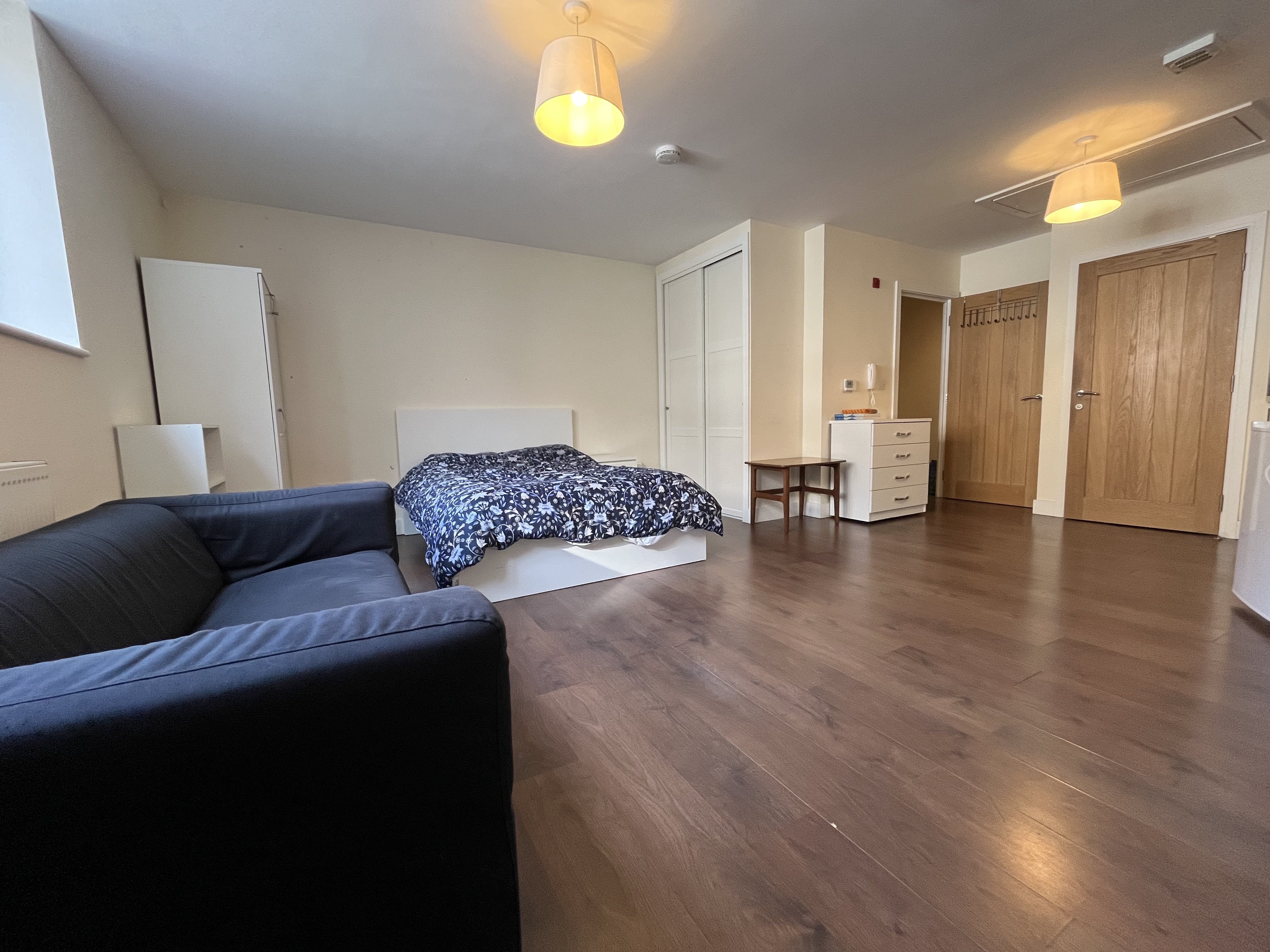 Studio flat to rent in St Peters Road, Bournemouth 5