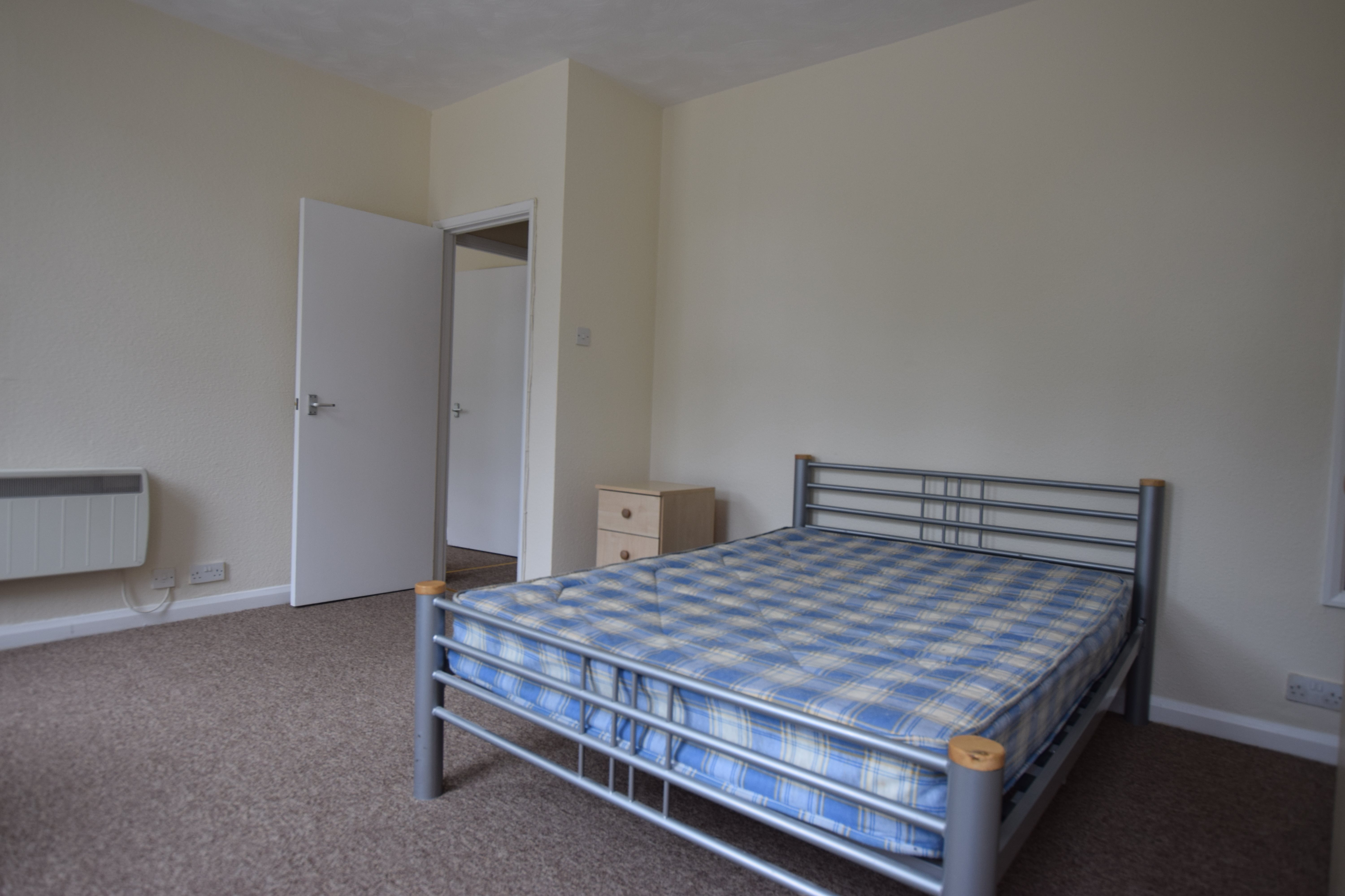 Apartment to rent in Westover Road, Bournemouth  - Property Image 2