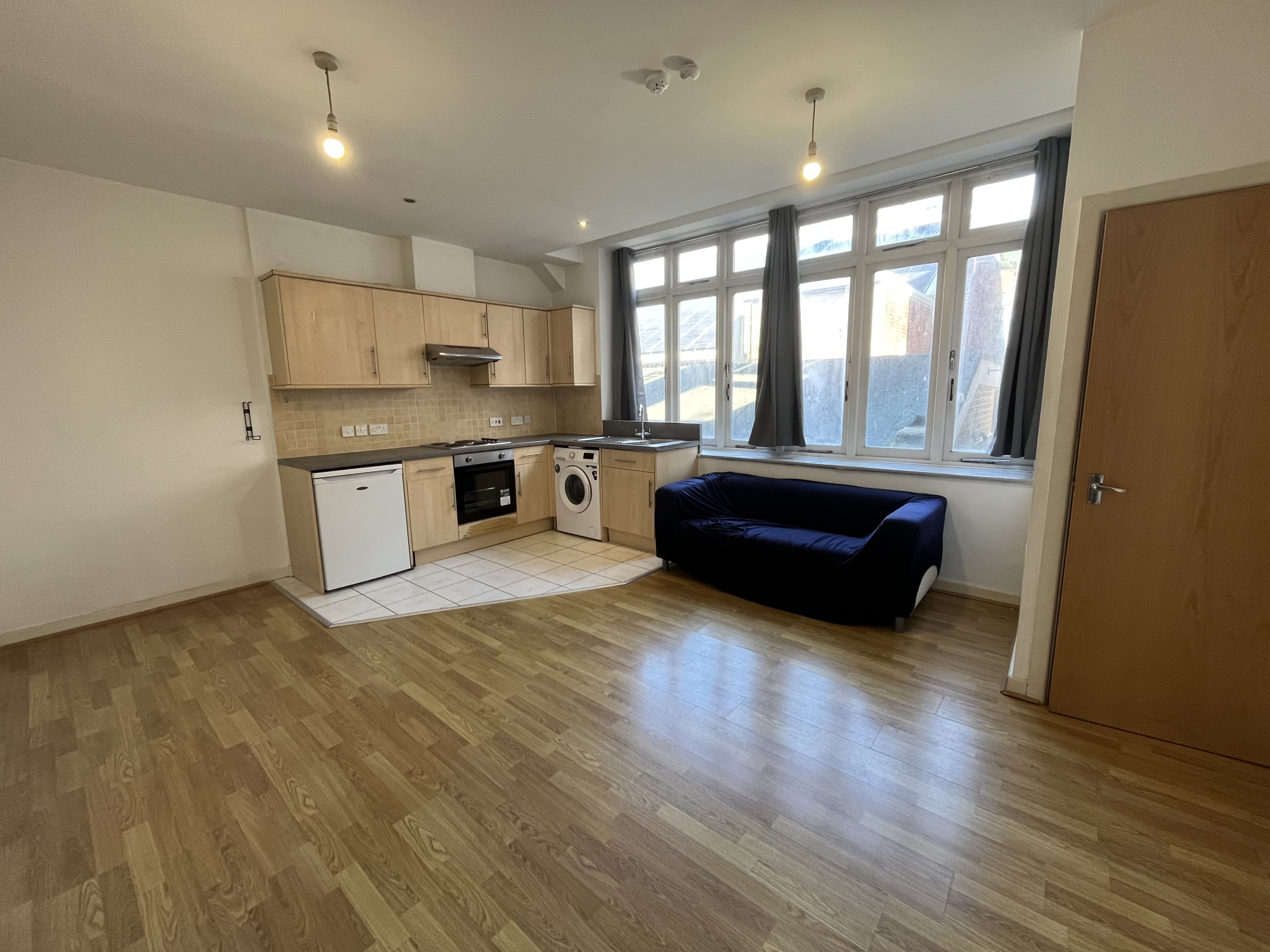 1 bed apartment to rent in Westover Road, Bournemouth  - Property Image 2