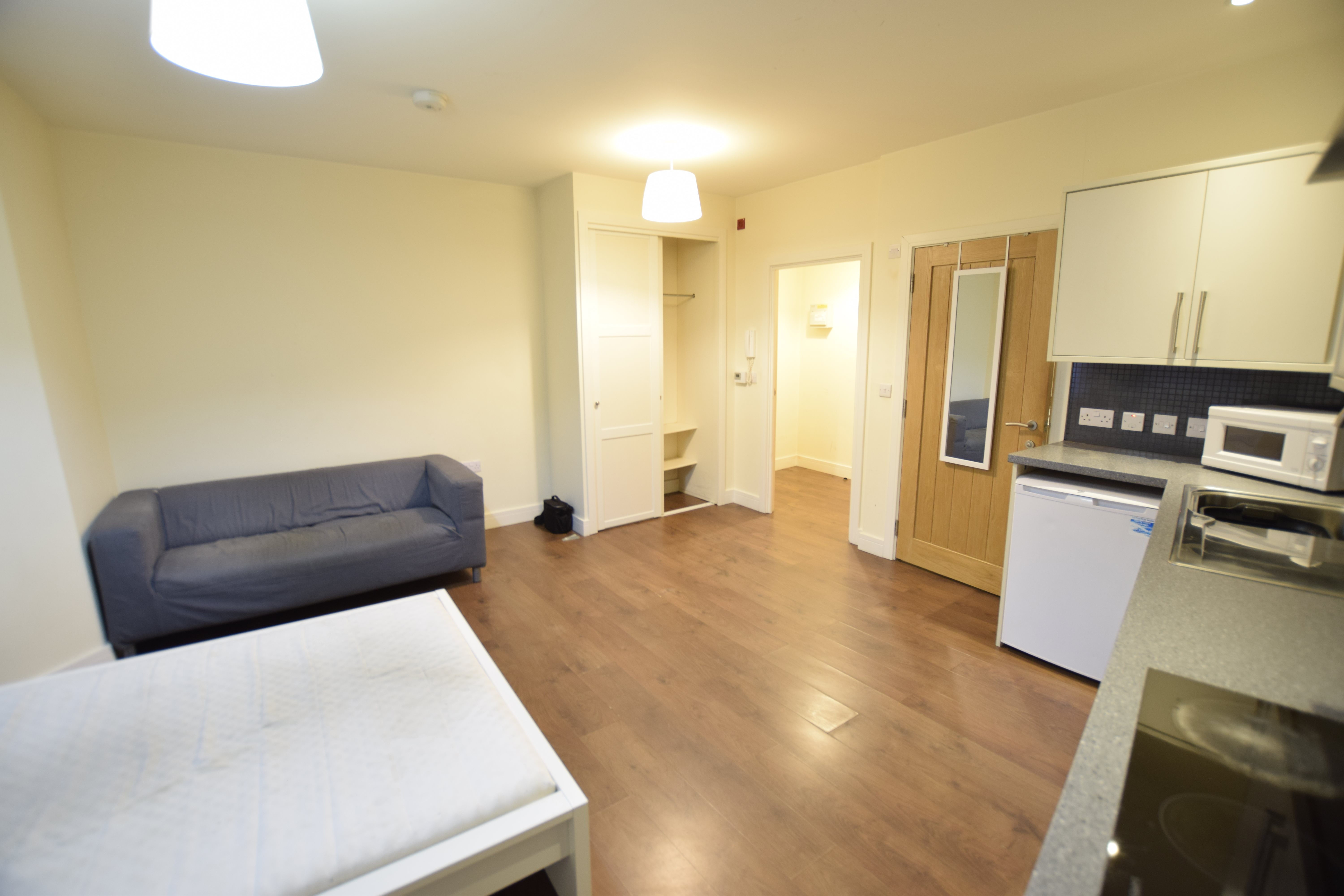 1 bed studio flat to rent in St Peter's Road, Bournemouth  - Property Image 4