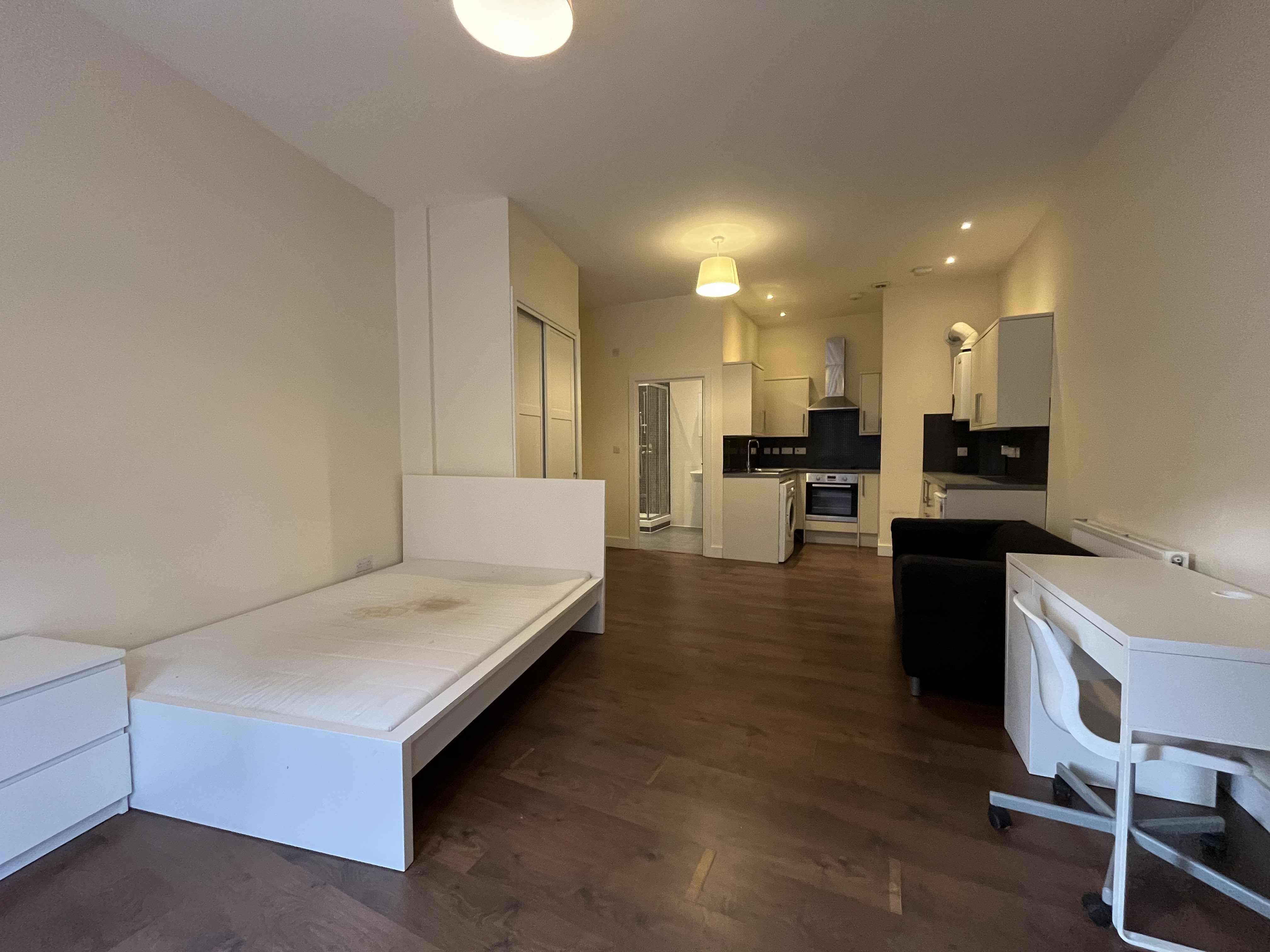 Studio flat to rent in St Peter's Road, Bournemouth, BH1 