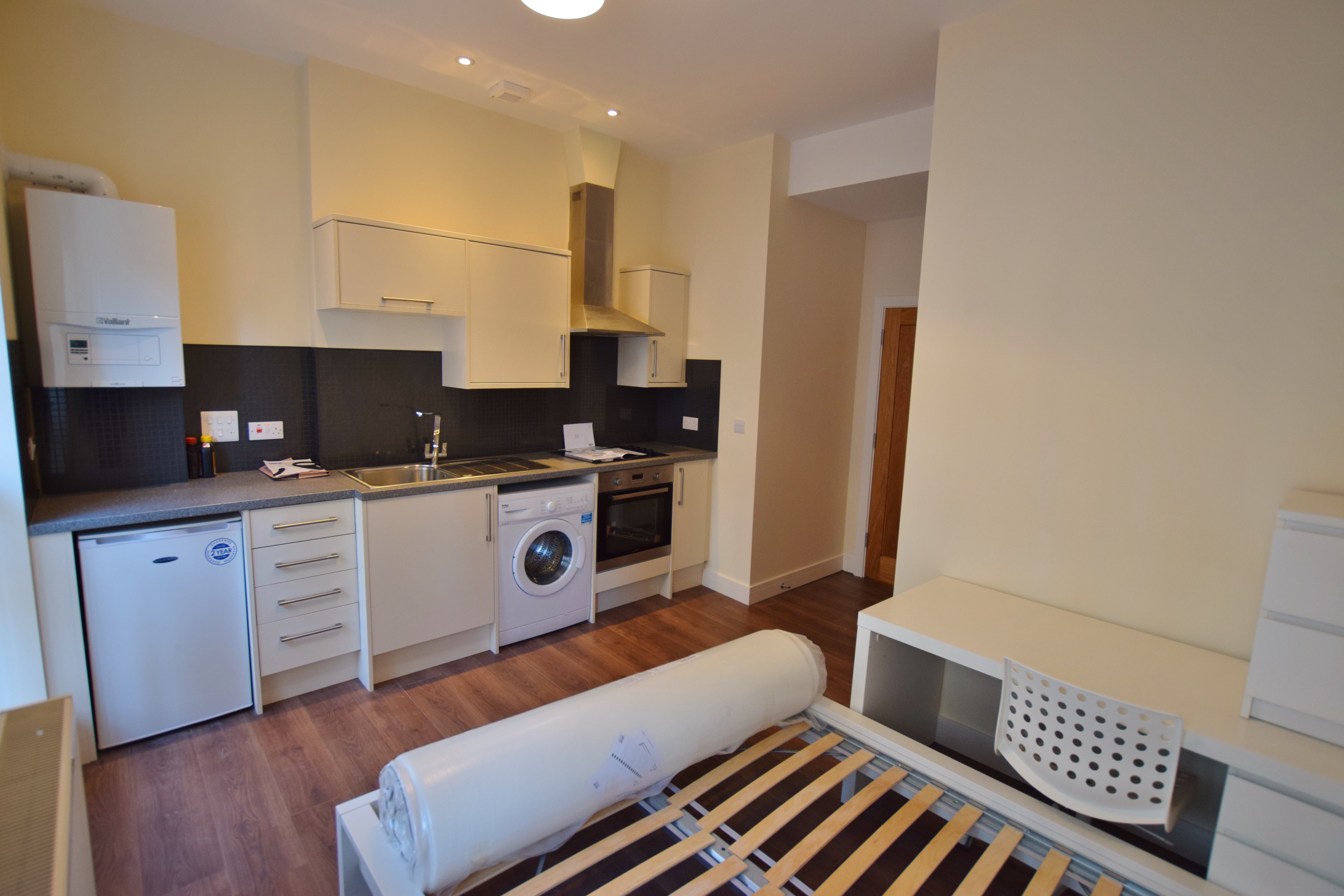 Flat to rent in Old Christchurch Road, Bournemouth 1