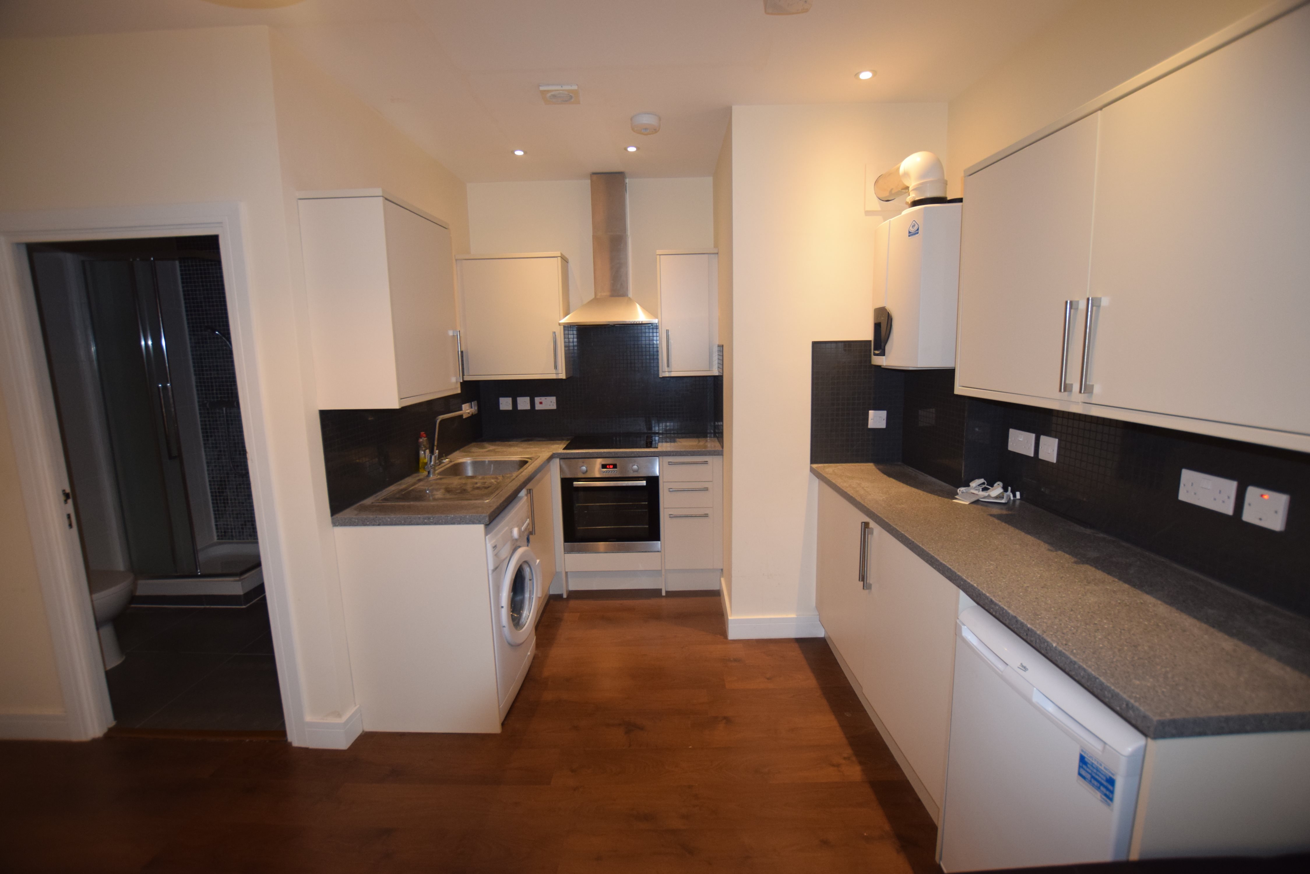 Flat to rent in St Peter's Road, Bournemouth  - Property Image 4